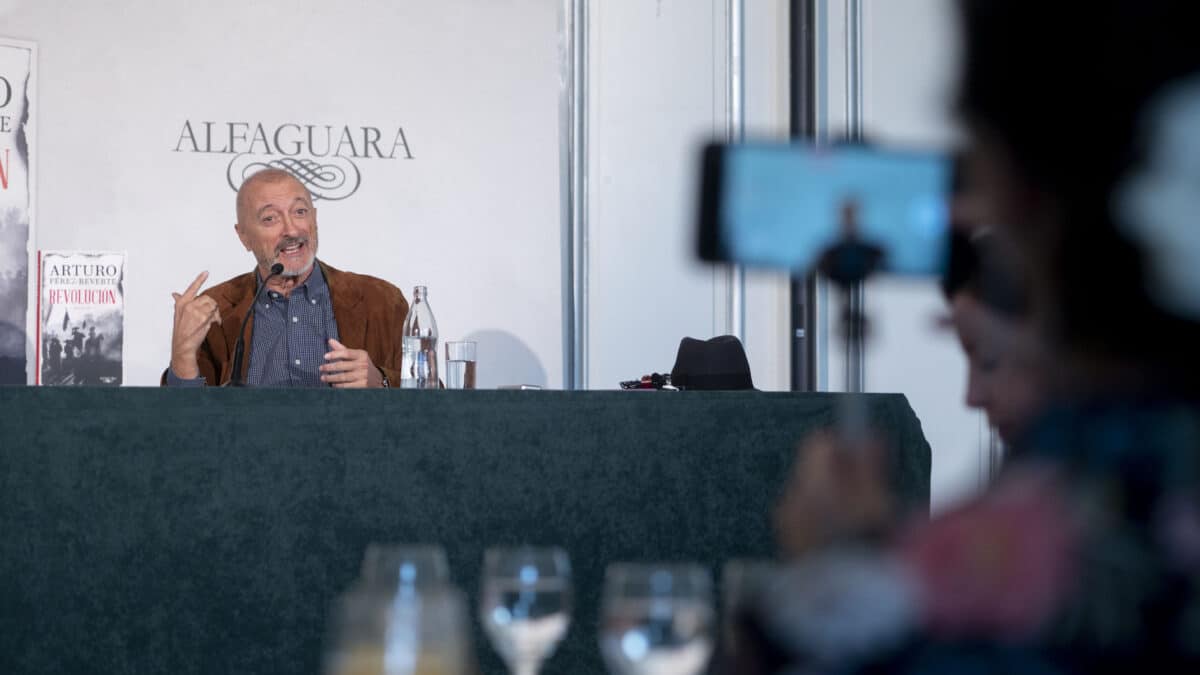 Arturo Pérez-Reverte, durante la presentación de su último libro.