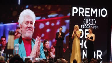 'As bestas' gana el Feroz a la mejor película dramática, Carla Simón a la mejor dirección y Almodóvar el de Honor