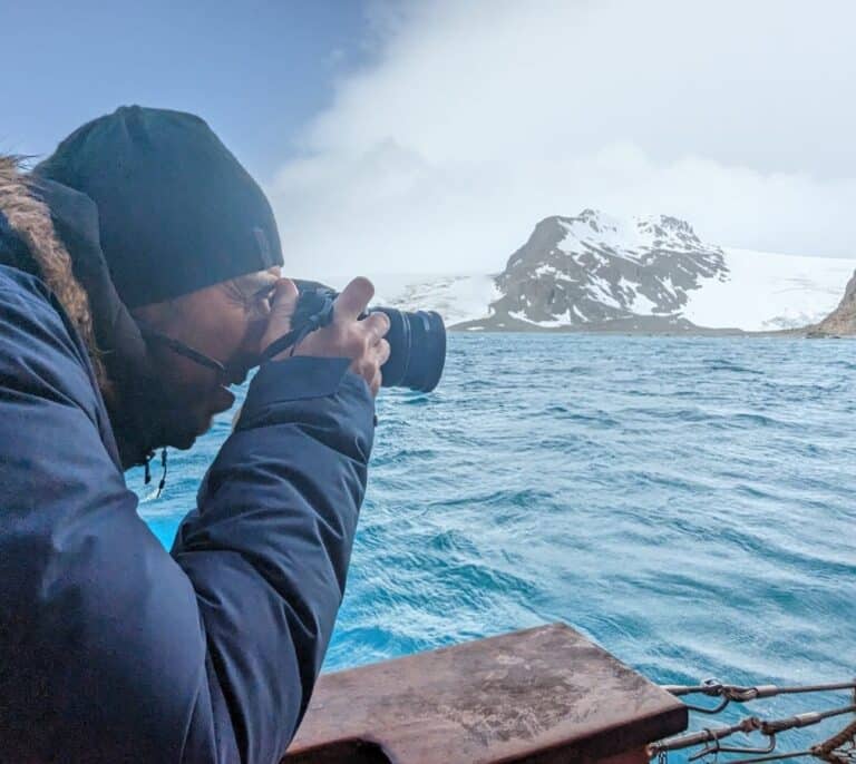 Muere el biólogo Andrés Barbosa, experto en el estudio de pingüinos y aves