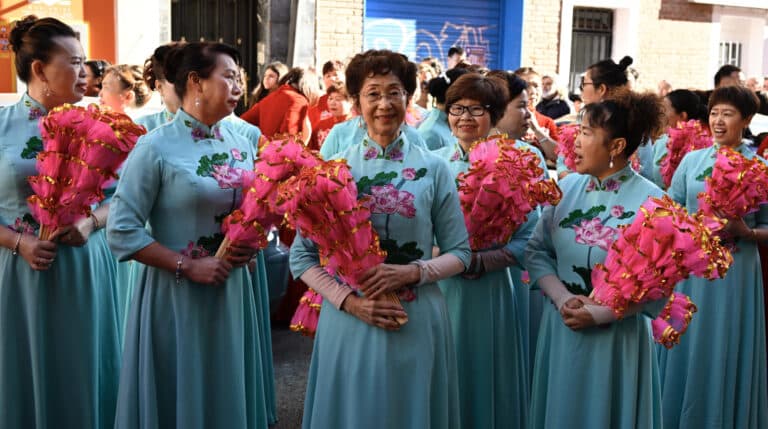 Gran Desfile multicultural del Año Nuevo chino en el barrio de Usera