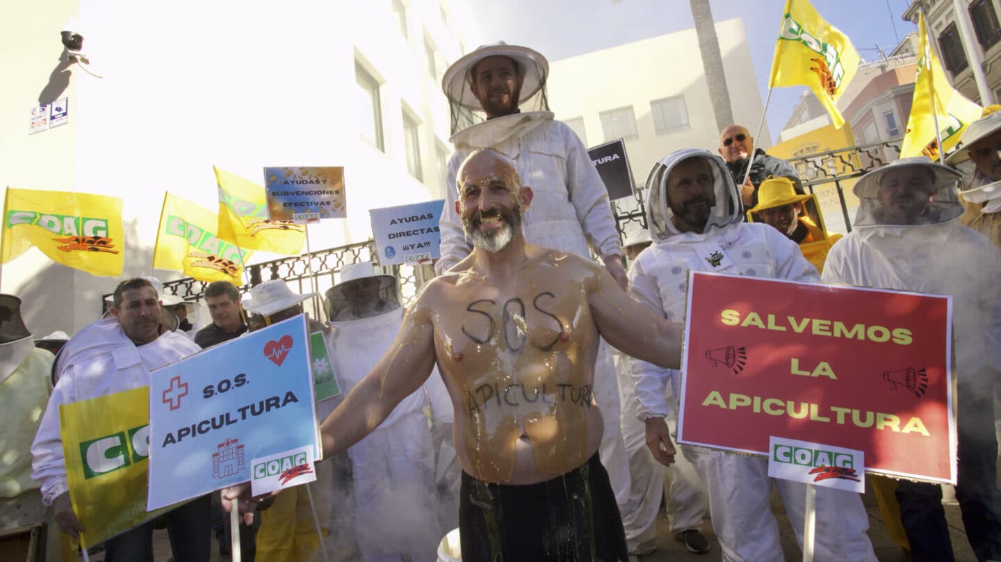 Protestas del sector apícola en Murcia.