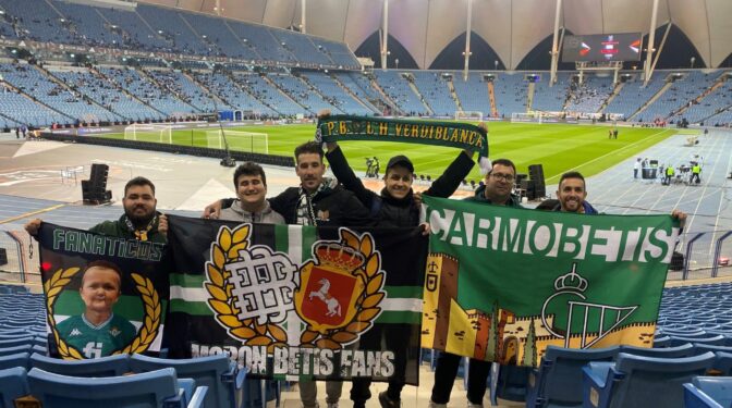 Medio mundo para ver a su Betis: "Si jugaran en Australia, iríamos igual"