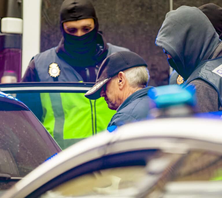 El juez procesa al jubilado que envió las cartas explosivas a la embajada de Ucrania y a Sánchez