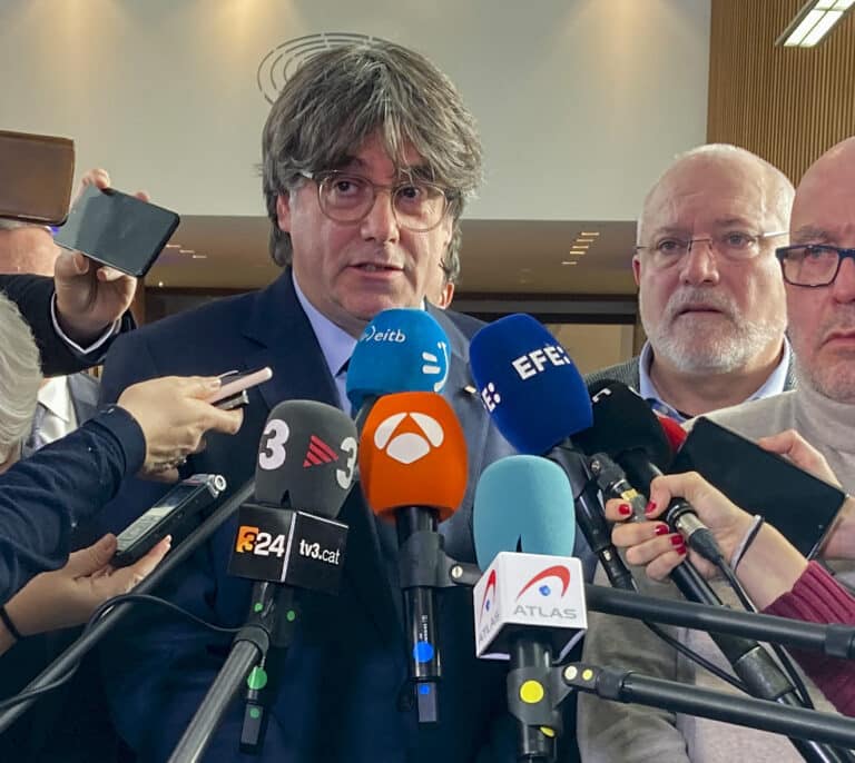 Los fiscales del 'procés' se inclinan por pedir una nueva orden europea de arresto a Puigdemont