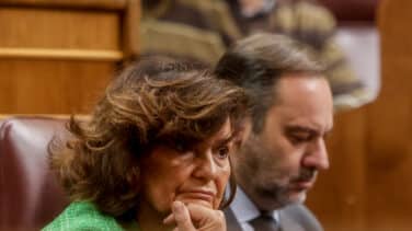 El 'sector Carmen Calvo' pierde y el PSOE renuncia a modificar la Ley Trans en el Senado