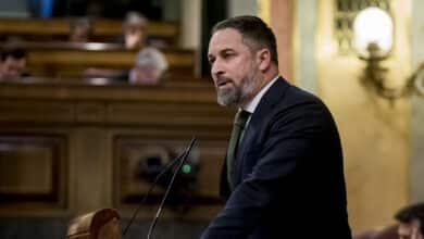 Abascal, al PP: "¿Vamos a tener que pedir permiso al PSOE y a Prisa para nuevos pactos?"