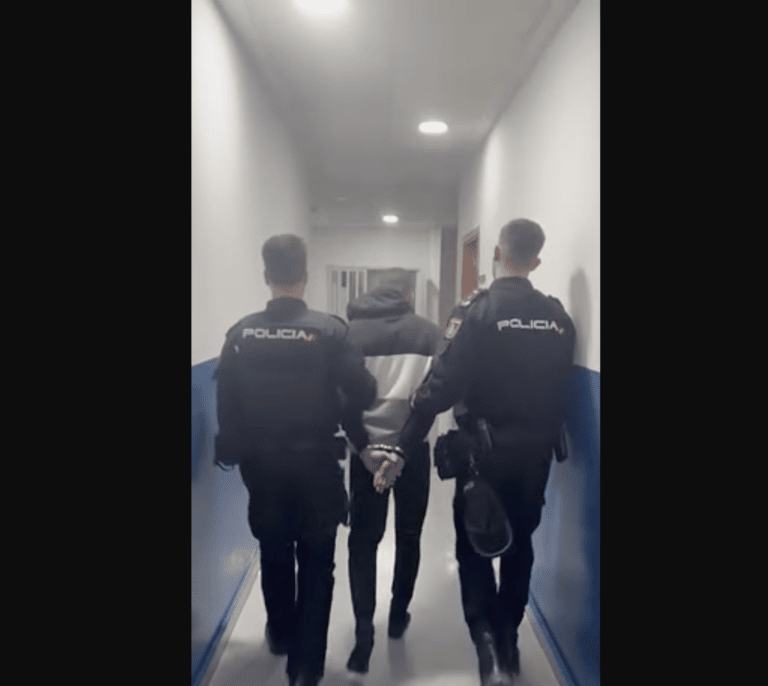 El detenido por el atentado de Algeciras, custodiado en comisaría