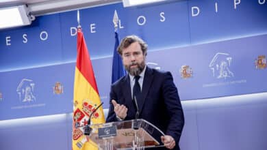 Espinosa rebaja el tono de Garriga y no prevé romper el gobierno de Castilla y León