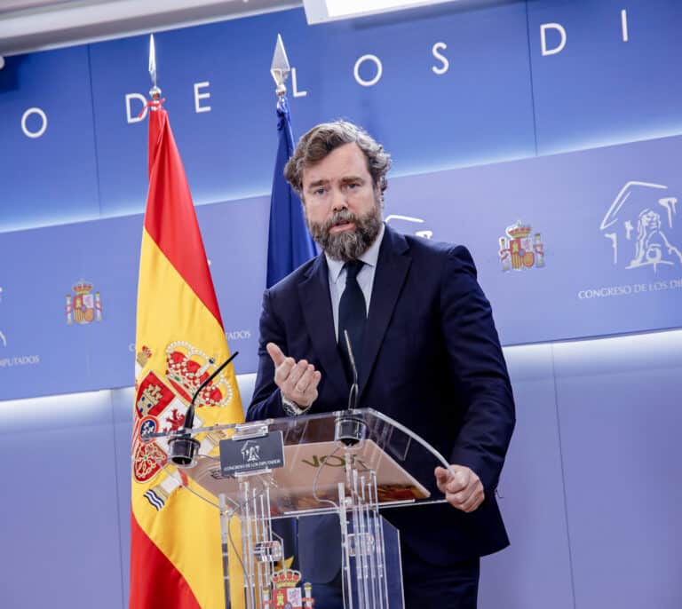 Espinosa rebaja el tono de Garriga y no prevé romper el gobierno de Castilla y León