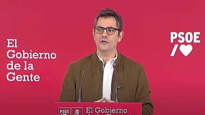 Félix Bolaños, en rueda de prensa este domingo en la sede del PSOE en Ferraz.