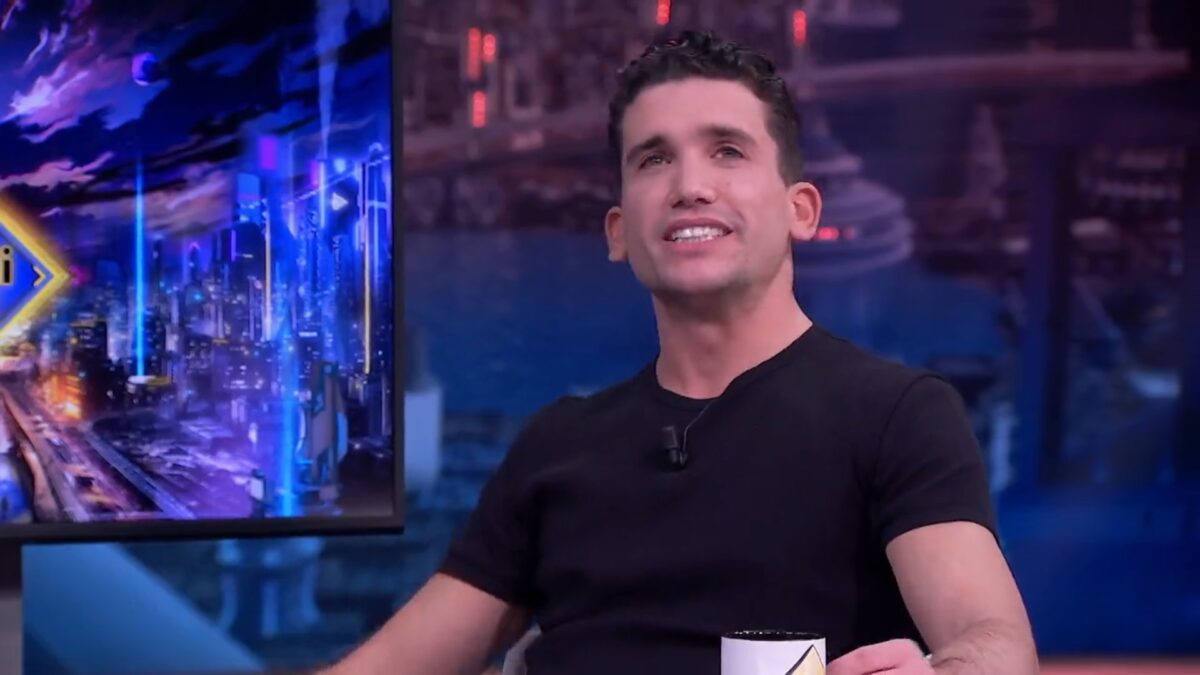 Jaime Lorente presenta 'Cristo y Rey' en 'El Hormiguero'