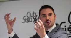 Juan Lobato (PSOE) culpa a Ayuso del escrache en la Complutense y la acusa de "ir a provocar"