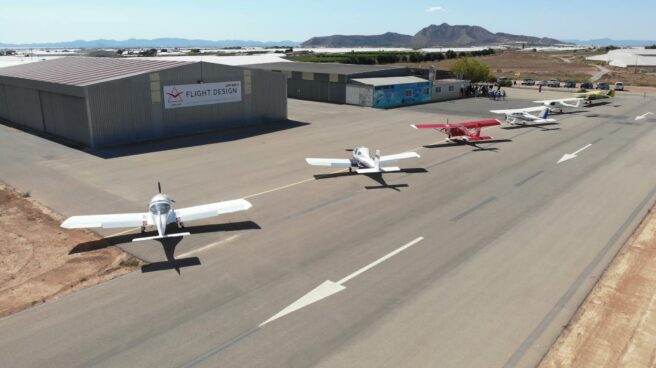 Mueren dos hombres tras estrellarse una avioneta en Murcia Aeródromo de San Javier, Murcia
