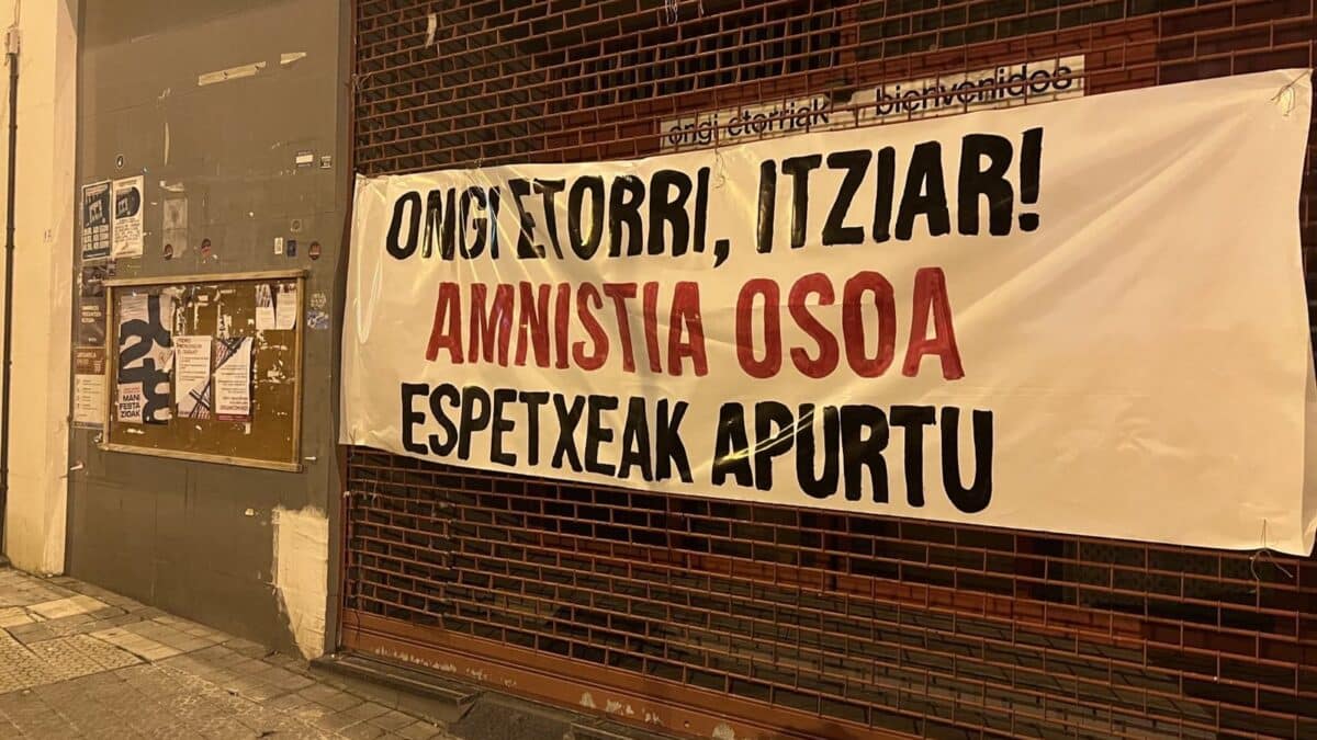Pancartas en Bilbao como bienvenida a Itziar Moreno