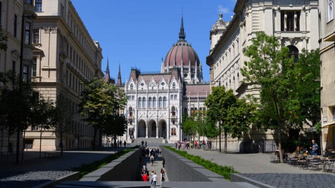 Vista del Parlamento de Hungría, en Budapest.