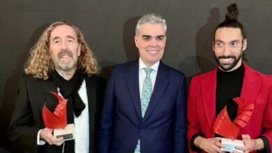 SO-LA-NA es galardonada con dos premios ALMA gracias al reconocimiento profesional de Juanlu Vela y Eduardo Guerrero