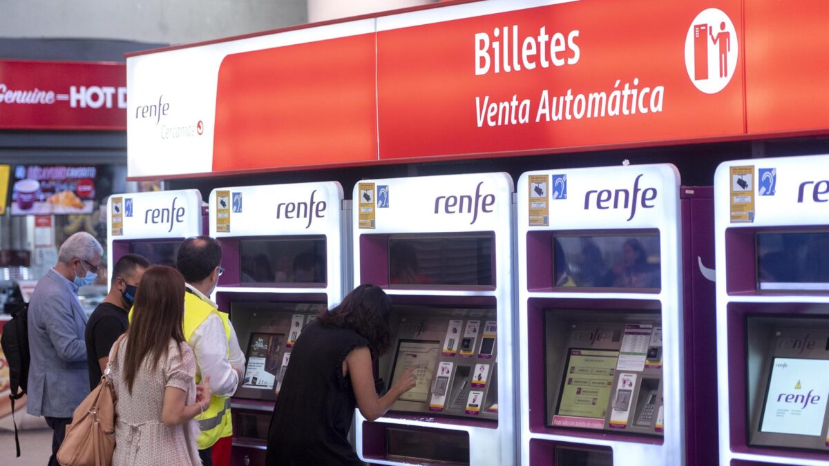 Máquinas expendedoras de billetes de Renfe.