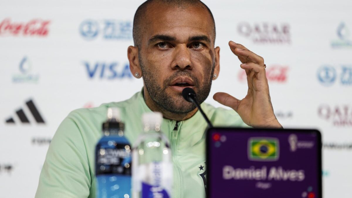 La jueza envía a Dani Alves a prisión sin fianza acusado de una agresión sexual en Barcelona