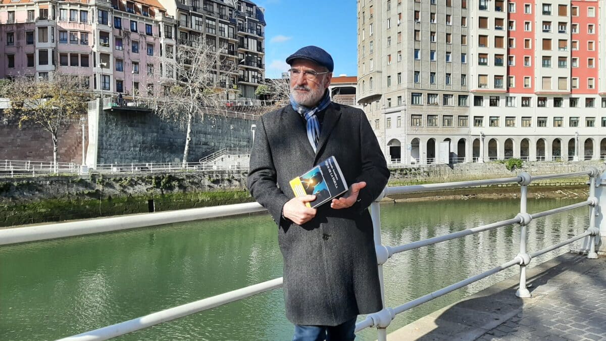 "Muchos jóvenes, por comodidad, asumen el discurso blanqueador ante el terrorismo"