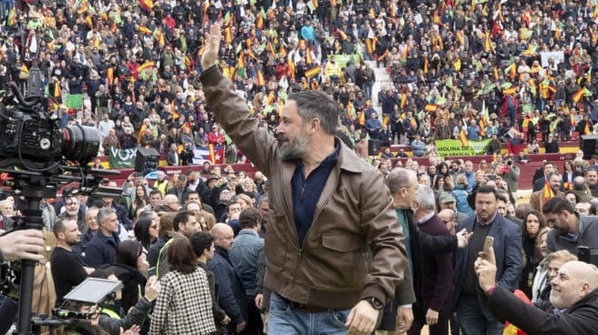 Abascal debe una explicación a la opinión pública española El presidente de Vox Santiago Abascal a su llegada al mitin que está ofreciendo este domingo en la plaza de toros de Murcia.
