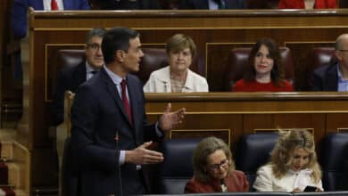 El PP reta a Sánchez a adelantar el primer debate del 'sí es sí' si quiere resolver la "chapuza"