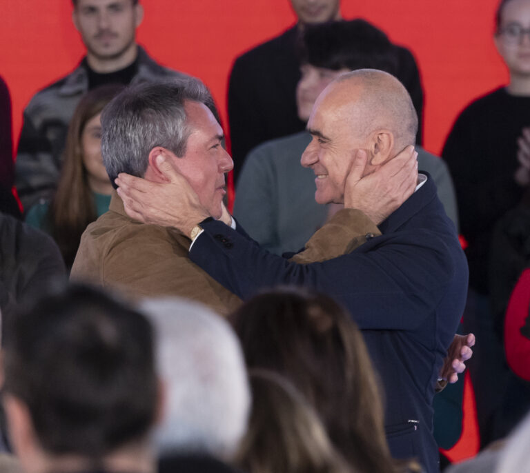 El PSOE confía en pinchar el 'efecto Moreno' el 28-M: retendría Sevilla, Huelva y Jaén y teme por Granada