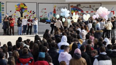 El pueblo de la niña fallecida por peritonitis llora su pérdida: "La han dejado morir"