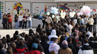 El pueblo de la niña fallecida por peritonitis llora su pérdida: "La han dejado morir"