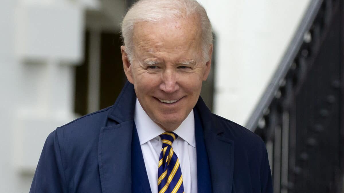 El presidente de EE.UU., Joe Biden, sale de la Casa Blanca para partir del South Lawn del Marine One rumbo a la ciudad de Nueva York