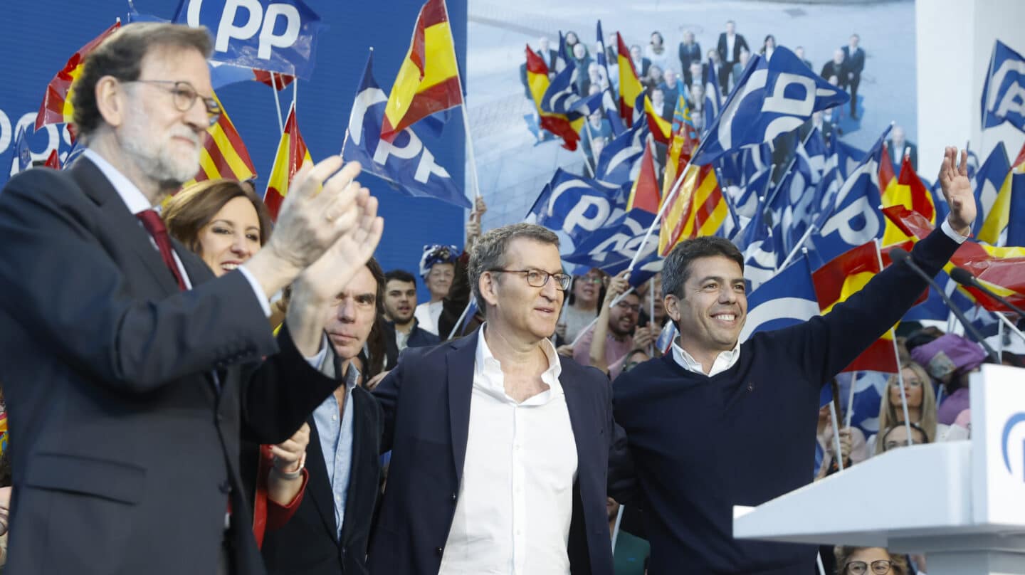 Media de encuestas autonómicas: el PP retendría sus gobiernos y amenaza en la Comunidad Valenciana o La Rioja