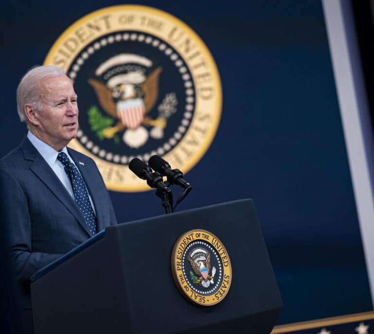 Biden dice que los últimos tres objetos derribados en Estados Unidos y Canadá no eran globos espías de China