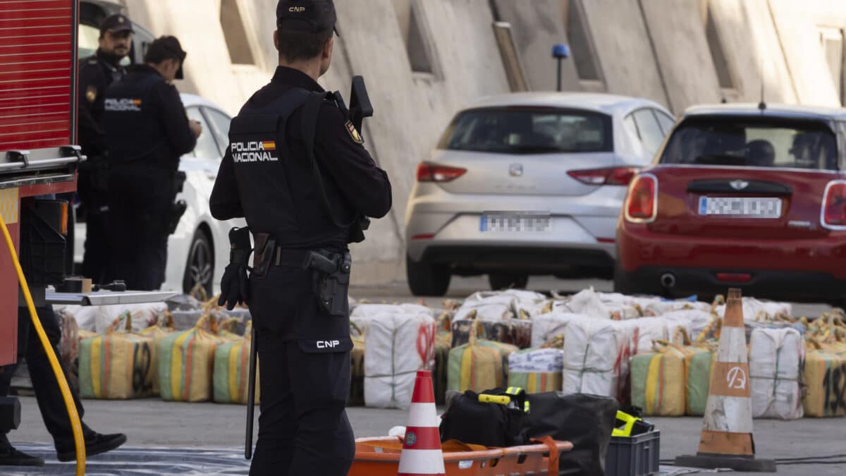 La Policía Nacional y el Servicio de Vigilancia Aduanera