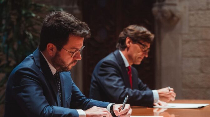 El pacto de presupuestos PSC-ERC rompe los bloques políticos en Cataluña