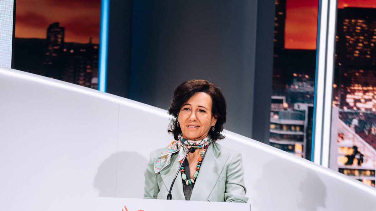 Ana Botín ganó 11,7 millones de euros como presidenta de Banco Santander