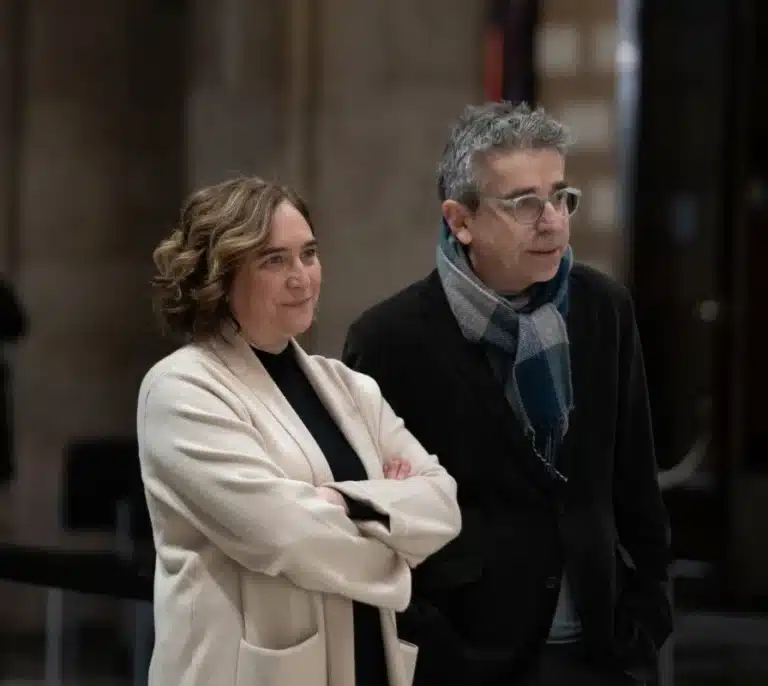 Colau aprueba un plan de promoción del catalán de 24 millones de euros para el próximo mandato