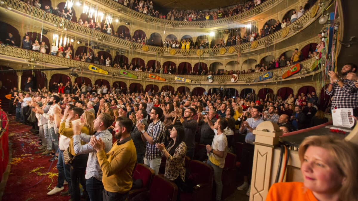 Teatro Falla de Cádiz durante el Carnaval