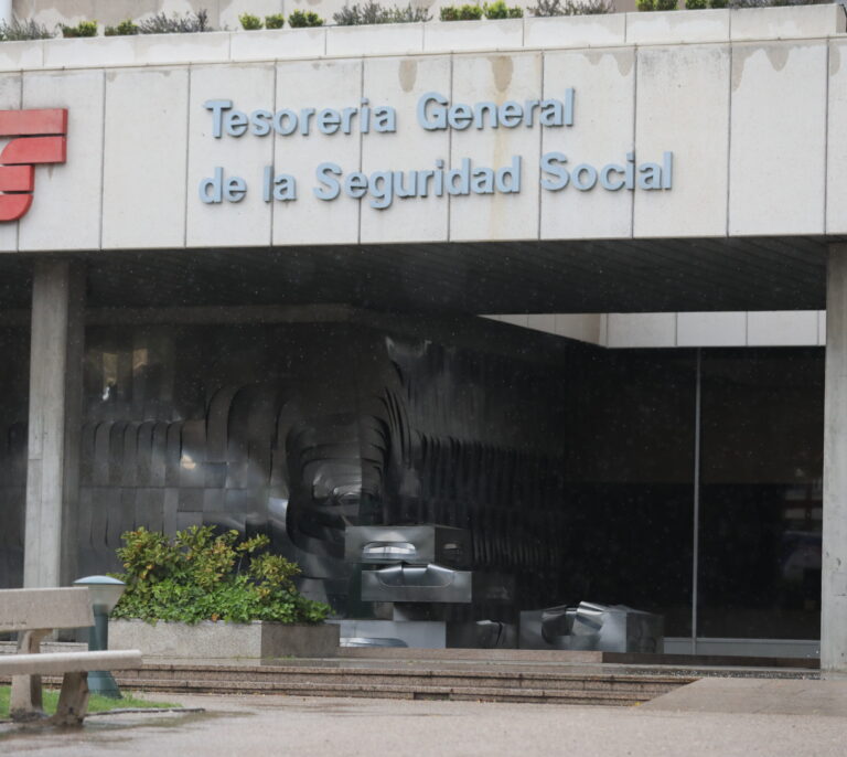 Estos son los años cotizados para poder recibir la pensión mínima en 2025