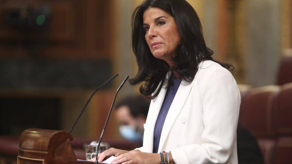 La diputada de Vox por Madrid, María de la Cabeza Ruiz Solás, interviene en una sesión plenaria en el Congreso de los Diputados