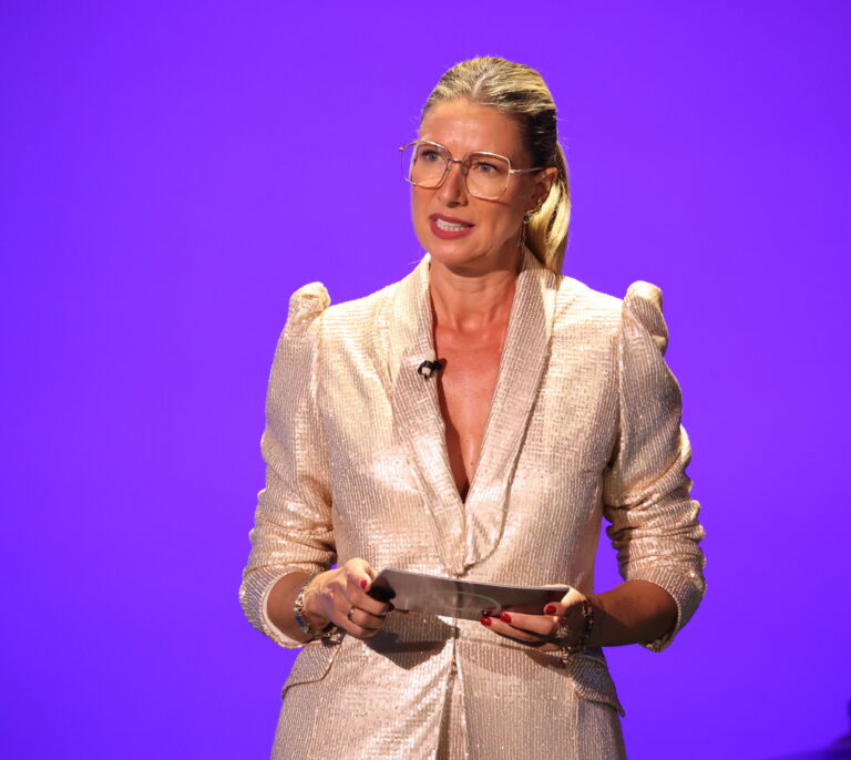 Anne Igartiburu, Jorge Javier Vázquez, Ana Milán.... seis comunicadores que han encontrado un filón en los pódcast