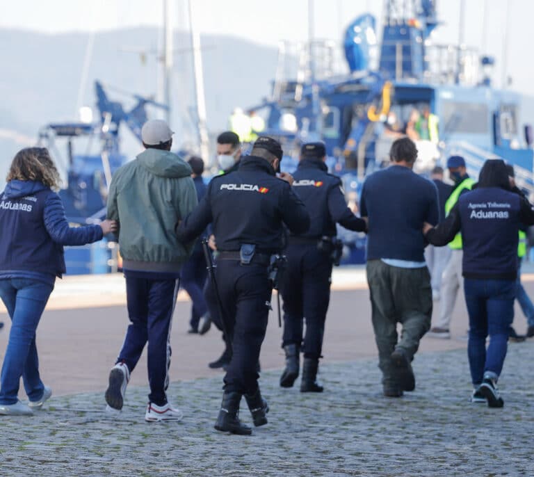 Heridos dos agentes de Vigilancia Aduanera tras ser apedreados por contrabandistas de tabaco