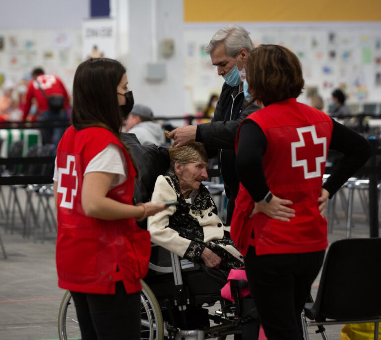La vida de una familia en una caja de parches