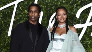 Así es la nueva Rihanna tras las polémicas, la maternidad y el éxito empresarial