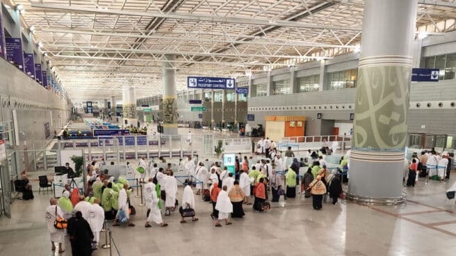 Los peregrinos musulmanes palestinos llegan al Aeropuerto Internacional Rey Abdulaziz