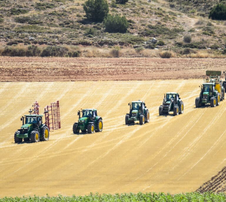 El Gobierno intenta calmar a los tractoristas con una ayuda de 270 millones para 139.000 agricultores