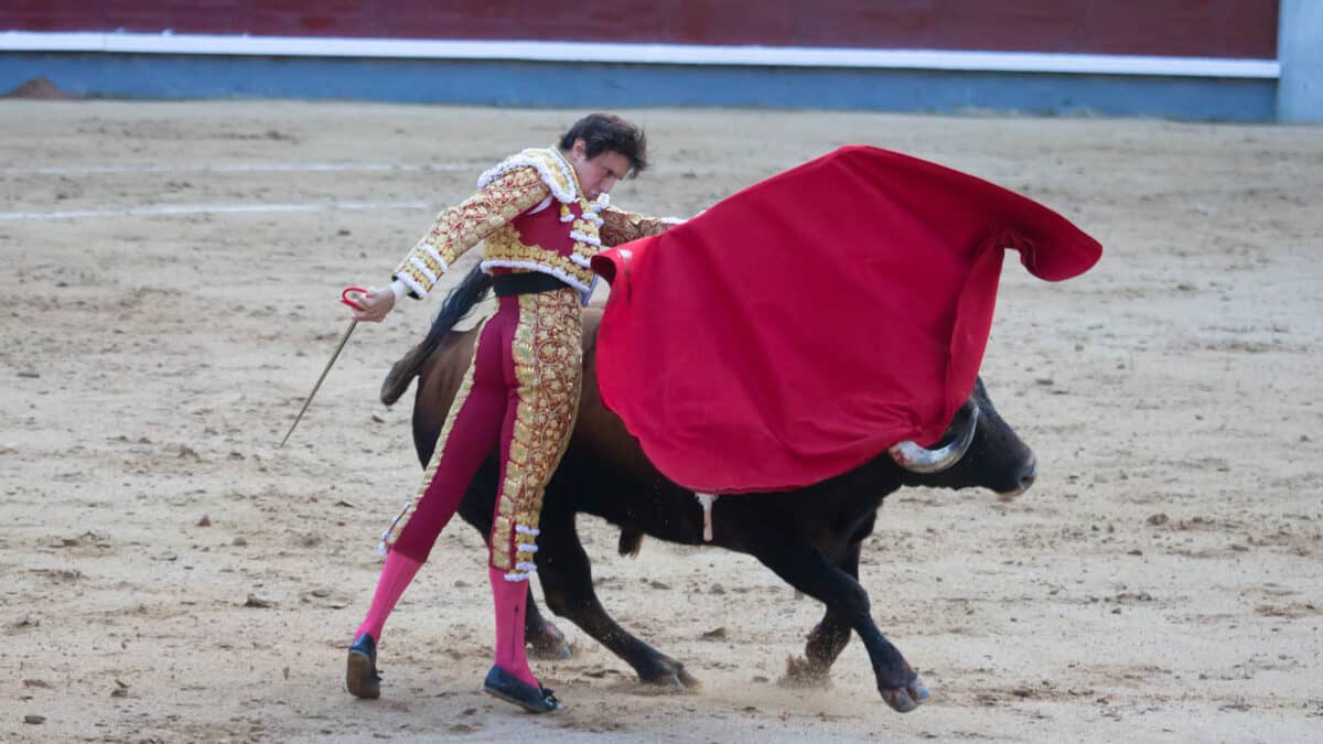 Andrés Roca Rey, durante la tradicional corrida por el Día de la Hispanidad.