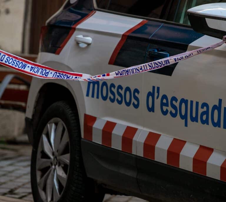 Encuentran el cadáver de un hombre flotando en el mar en Santa Cristina d'Aro (Girona)