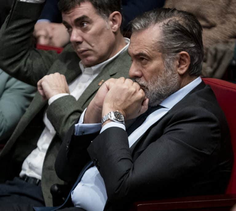 El consejero madrileño Enrique López presenta su baja en el PP para volver a la Justicia