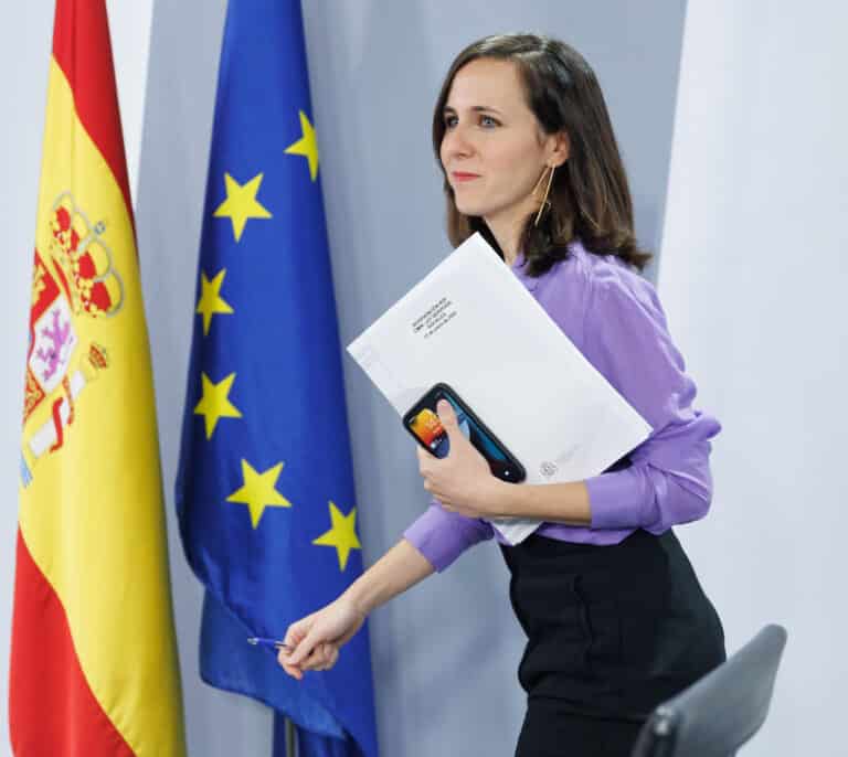 Fabricantes y distribuidores rechazan los súper públicos de Podemos: "No aportarían nada"