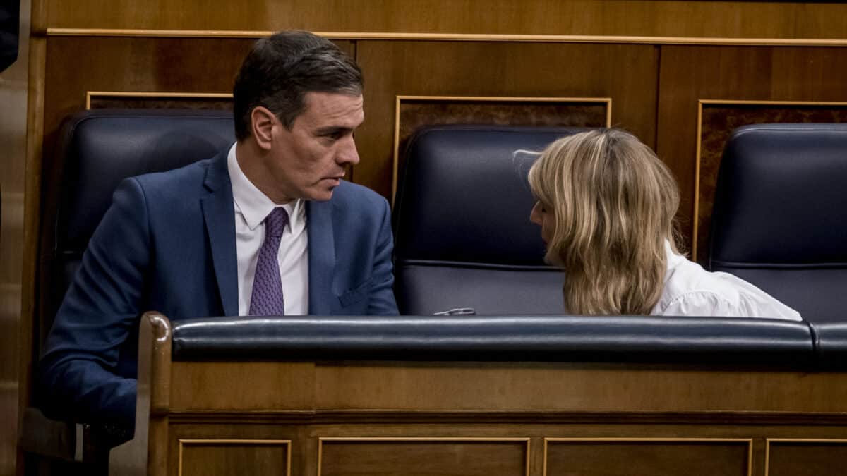 Pedro Sánchez y Yolanda Díaz han tratado la polémica del 'sí es sí' sin poder cerrar la crisis