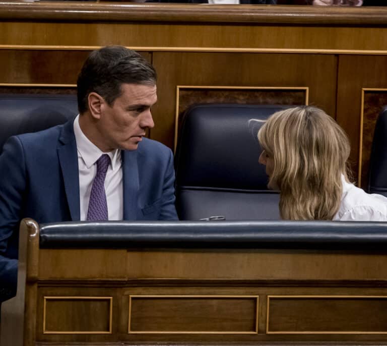 Pedro Sánchez y Yolanda Díaz han tratado la polémica del 'sí es sí' sin poder cerrar la crisis